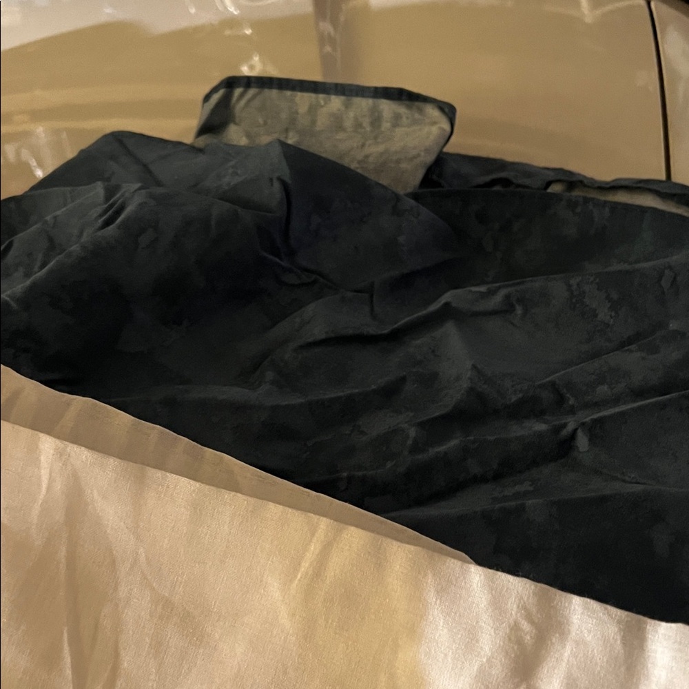 Denim blue tie-dyed, Alexandra Julian collection full-size bed skirt new